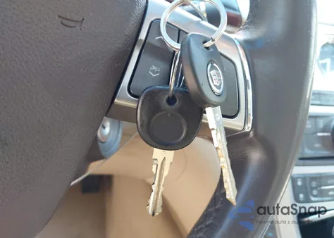 2012 Cadillac Cts Luxury z USA, uszkodzony, nr VIN 1G6DG5E54C0142728